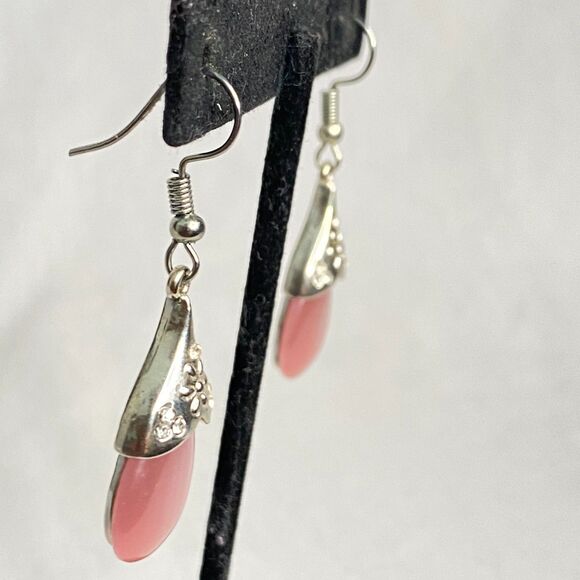 Dangle Drop Earrings Striated Pink Teardrop Stones With Silver Tone Caps - Picture 3 of 8